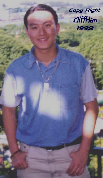 selfpi.JPG (29575 bytes)
